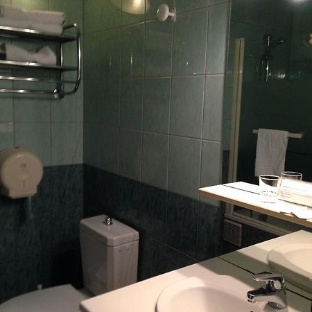 Auberge La Borie Nantes Room photo