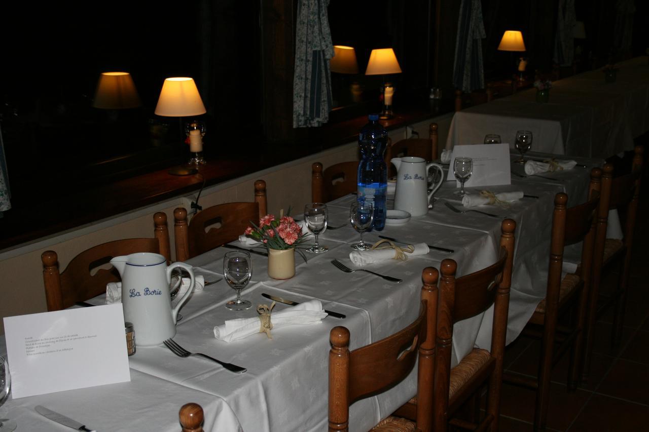 Auberge La Borie Nantes Room photo